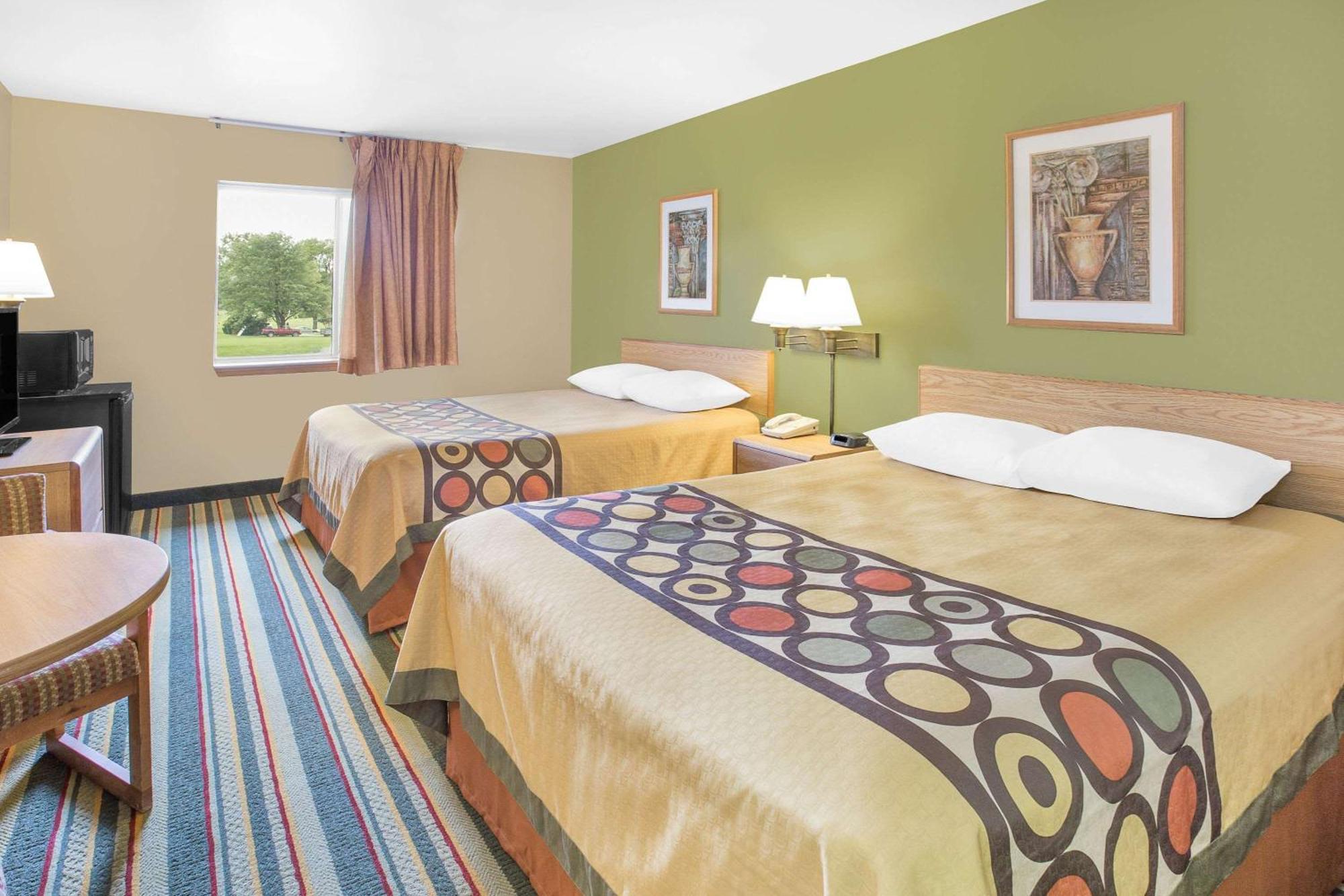 Hotel Super 8 By Wyndham East Moline Esterno foto