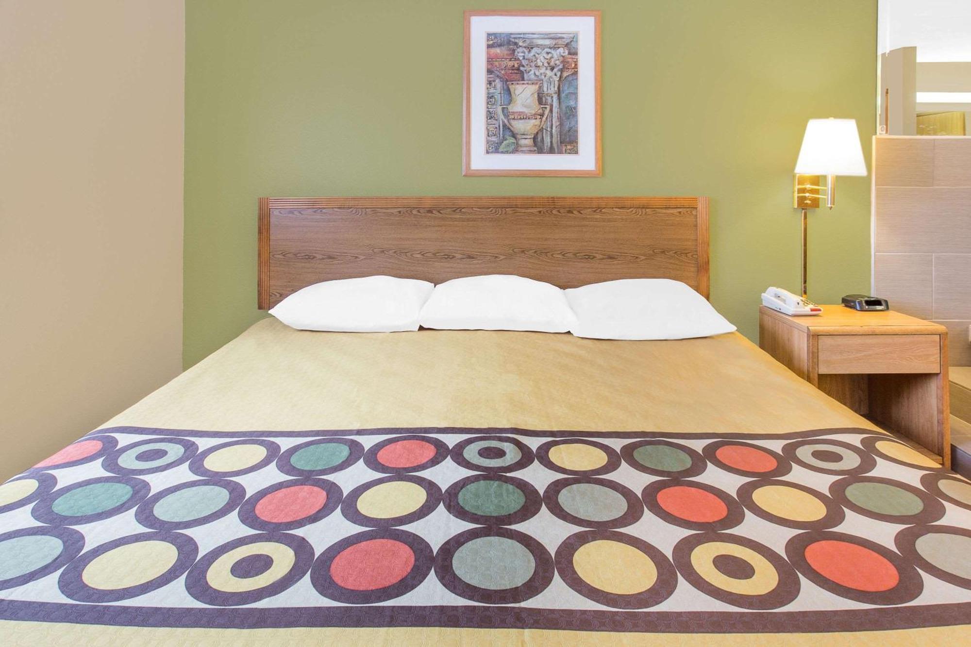 Hotel Super 8 By Wyndham East Moline Esterno foto